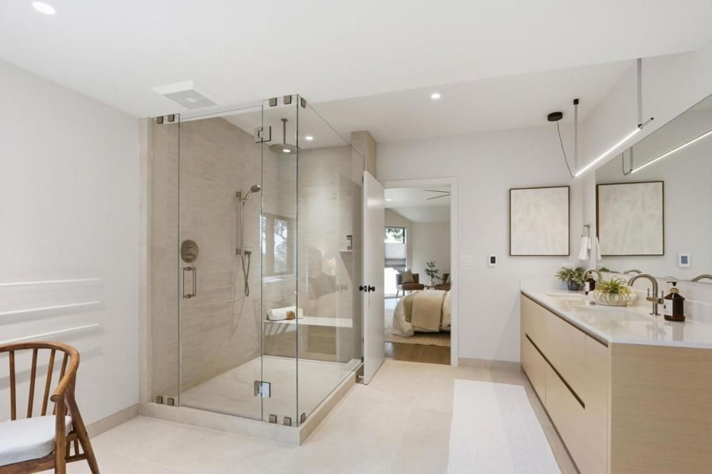 Image 37 of property listing at 328 Cliff Drive, Aptos, CA 95003