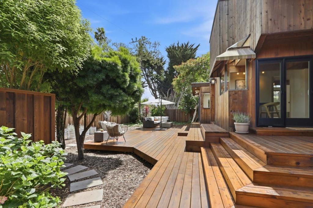 Image 5 of property listing at 328 Cliff Drive, Aptos, CA 95003