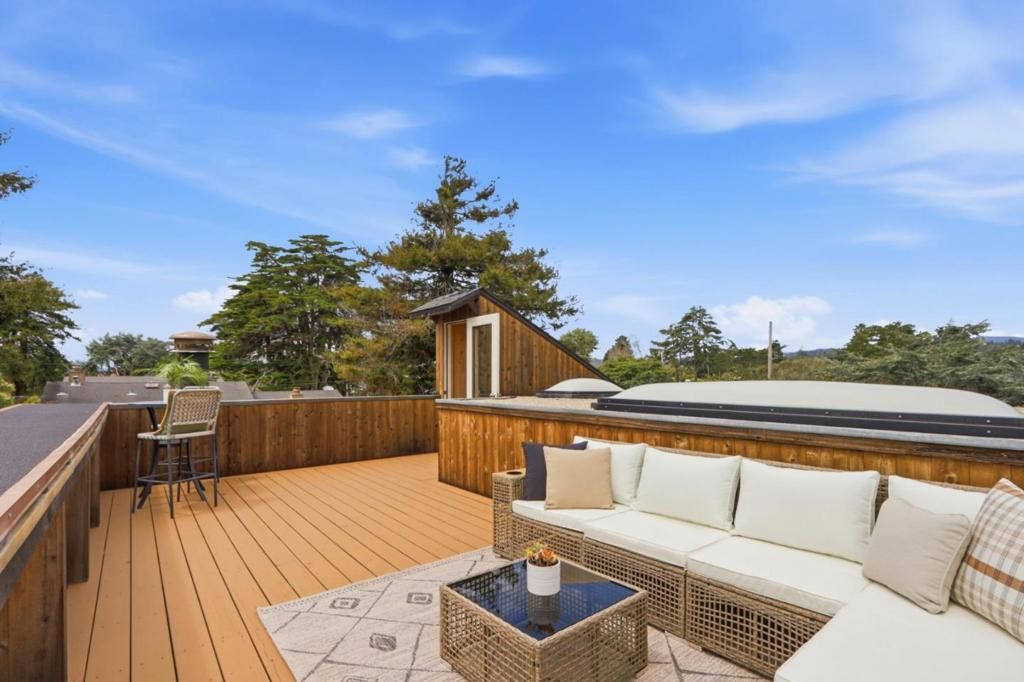 Image 56 of property listing at 328 Cliff Drive, Aptos, CA 95003