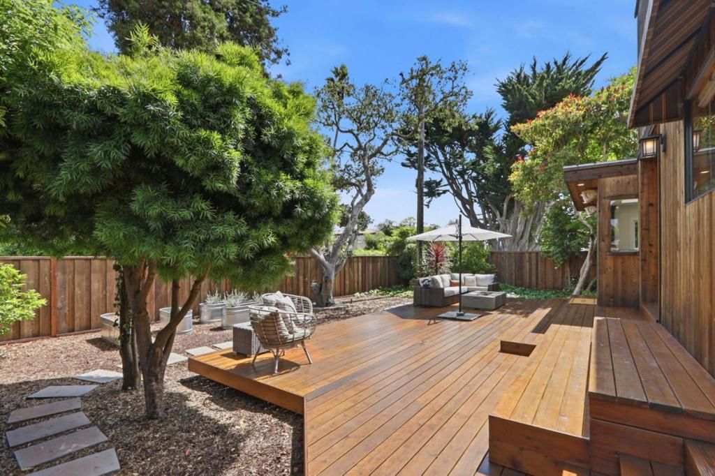 Image 6 of property listing at 328 Cliff Drive, Aptos, CA 95003