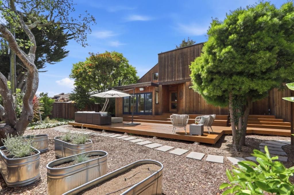 Image 65 of property listing at 328 Cliff Drive, Aptos, CA 95003