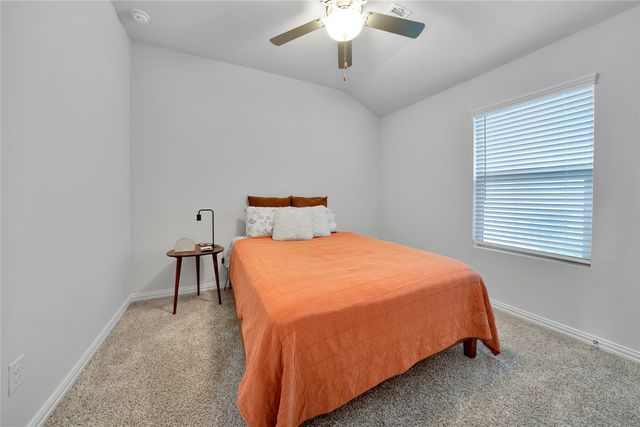 1817 Berry Ridge Trail, Aubrey, TX 76227