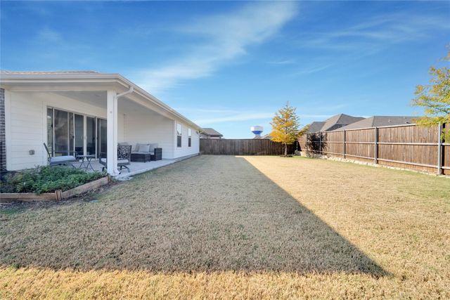 1817 Berry Ridge Trail, Aubrey, TX 76227