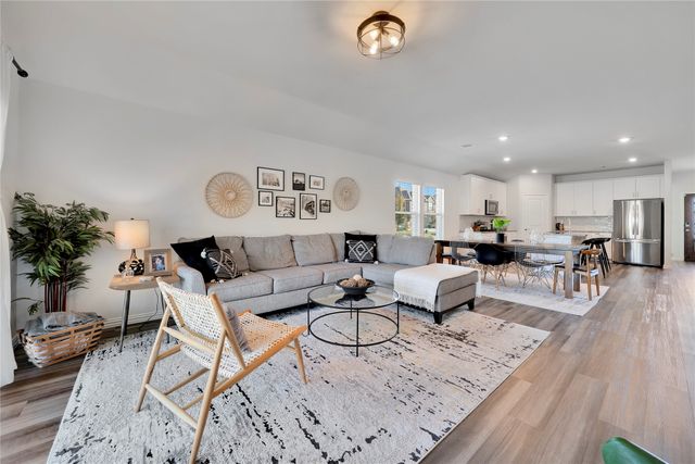 1817 Berry Ridge Trail, Aubrey, TX 76227