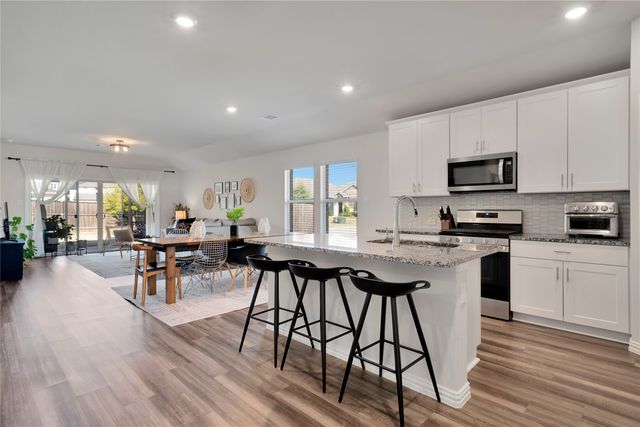 1817 Berry Ridge Trail, Aubrey, TX 76227