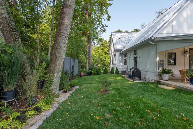 2104 E Woodstock Place, Bloomington, IN 47401