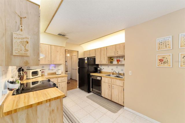 21090 SW PEACH BLOSSOM STREET, Dunnellon, FL 34431