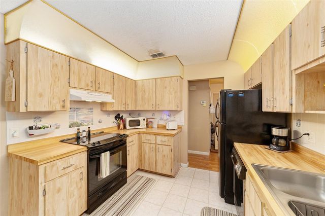21090 SW PEACH BLOSSOM STREET, Dunnellon, FL 34431