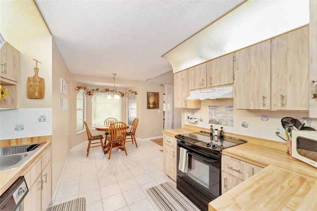 21090 SW PEACH BLOSSOM STREET, Dunnellon, FL 34431