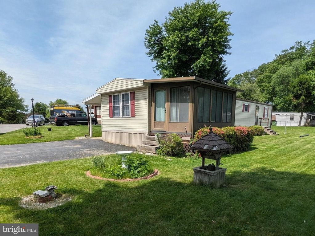 62 OAKLYN DR, York Haven, PA 17370