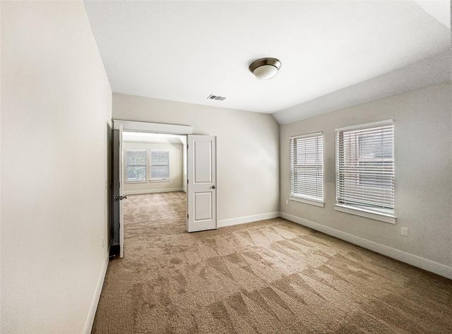 13001 Hymeadow DR 24, Austin, TX 78729