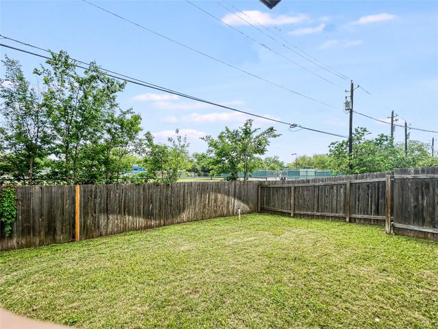 13001 Hymeadow DR 24, Austin, TX 78729
