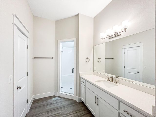 13001 Hymeadow DR 24, Austin, TX 78729