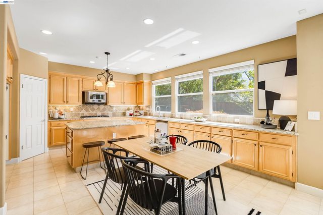 5811 Cattleya Dr, San Ramon, CA 94582