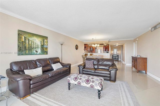 2940 N Course Dr 712, Pompano Beach, FL 33069