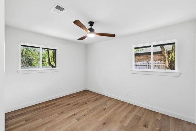 9801 Oak Hollow DR, Austin, TX 78758