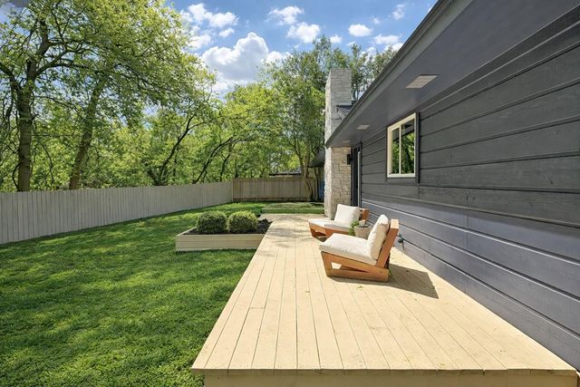 9801 Oak Hollow DR, Austin, TX 78758