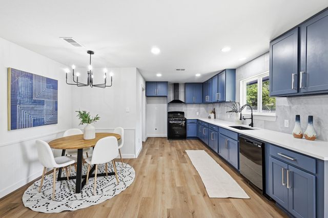 9801 Oak Hollow DR, Austin, TX 78758