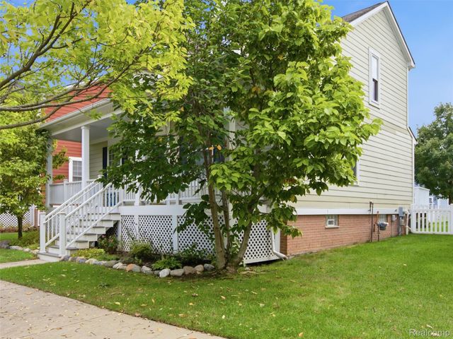43137 Emerson Way, Novi, MI 48377