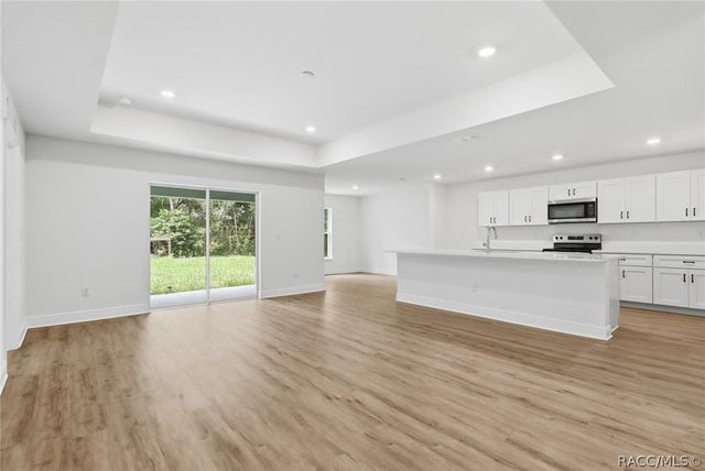 2290 W Autumn Place, Dunnellon, FL 34434