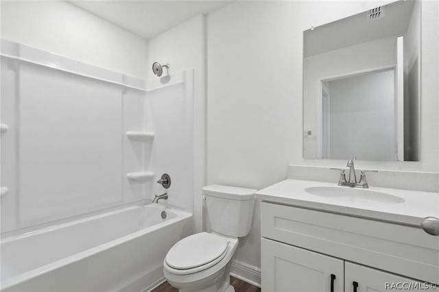2290 W Autumn Place, Dunnellon, FL 34434