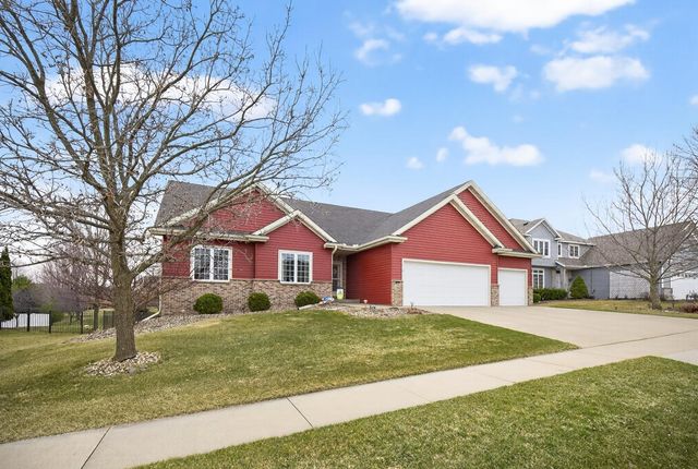 2306 Crimson Ridge Circle NW, Rochester, MN 55901
