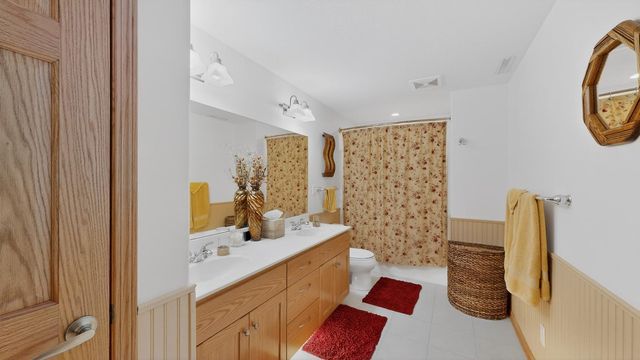 2306 Crimson Ridge Circle NW, Rochester, MN 55901