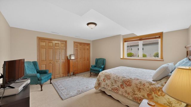 2306 Crimson Ridge Circle NW, Rochester, MN 55901