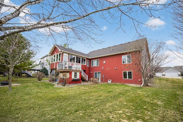 2306 Crimson Ridge Circle NW, Rochester, MN 55901