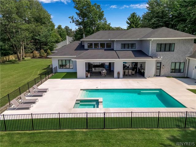 200 Paradise Road, Amherst, NY 14051