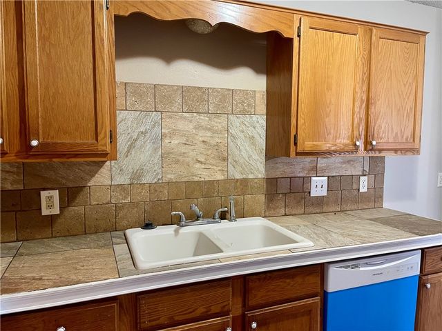 210 Parkcrest Drive, Bentonville, AR 72712