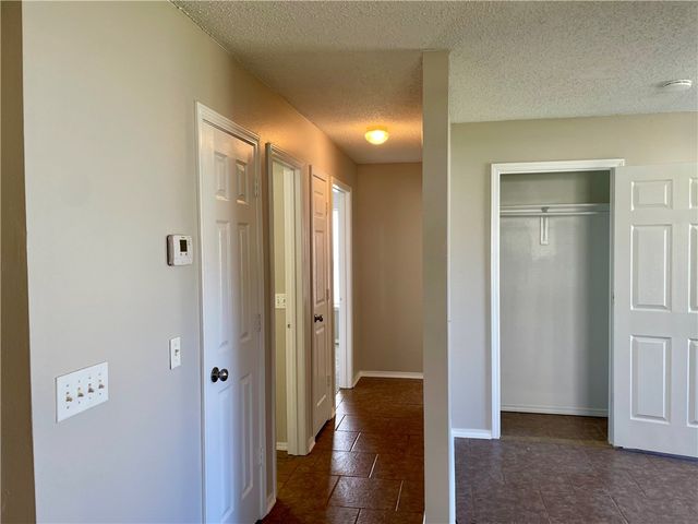 210 Parkcrest Drive, Bentonville, AR 72712