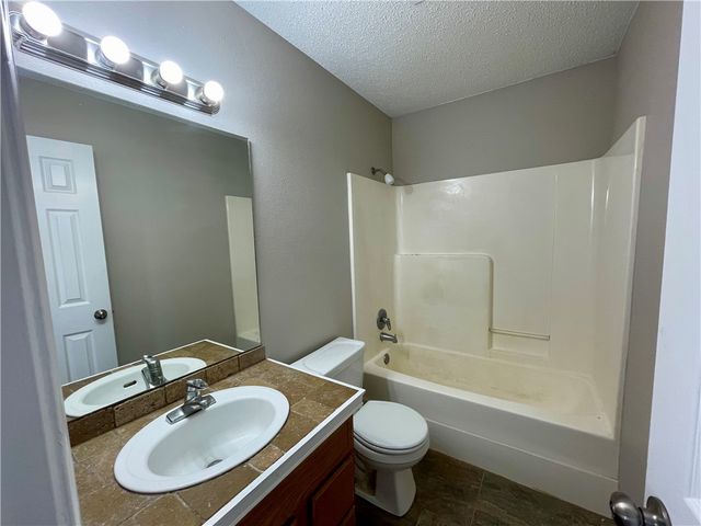 210 Parkcrest Drive, Bentonville, AR 72712