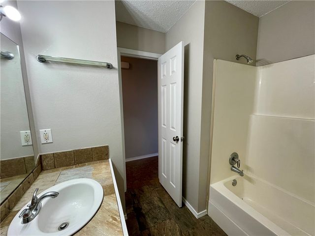 210 Parkcrest Drive, Bentonville, AR 72712