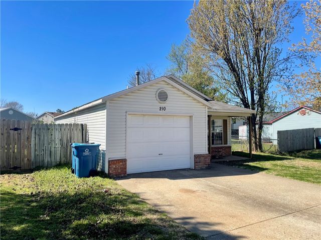 210 Parkcrest Drive, Bentonville, AR 72712