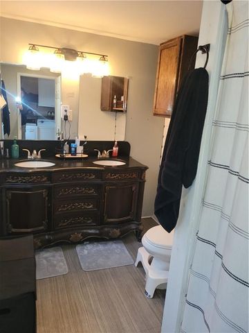 407 E 22nd Street, Pittsburg, KS 66762