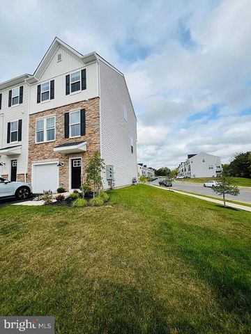 902 MAGNOLIA LN, Spring City, PA 19475