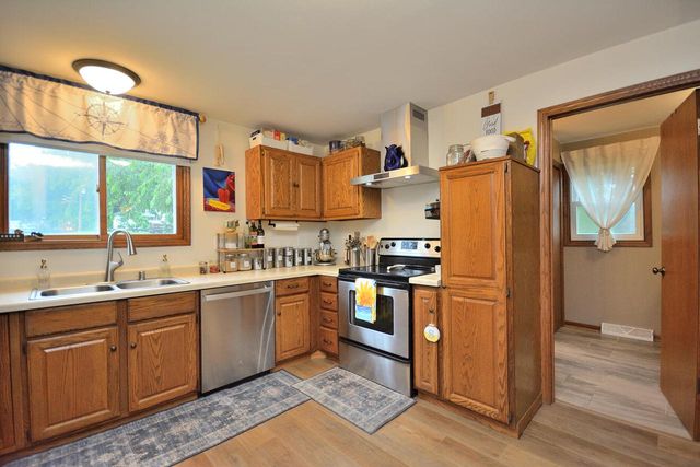 6709 Spruce LANE, Waterford, WI 53185