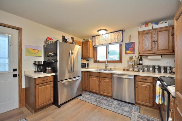 6709 Spruce LANE, Waterford, WI 53185