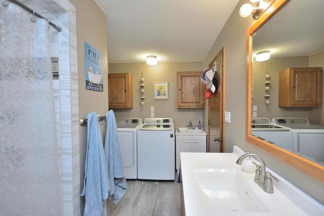 6709 Spruce LANE, Waterford, WI 53185