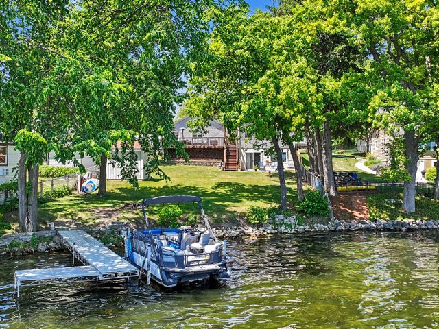 6709 Spruce LANE, Waterford, WI 53185