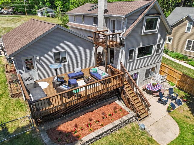 6709 Spruce LANE, Waterford, WI 53185