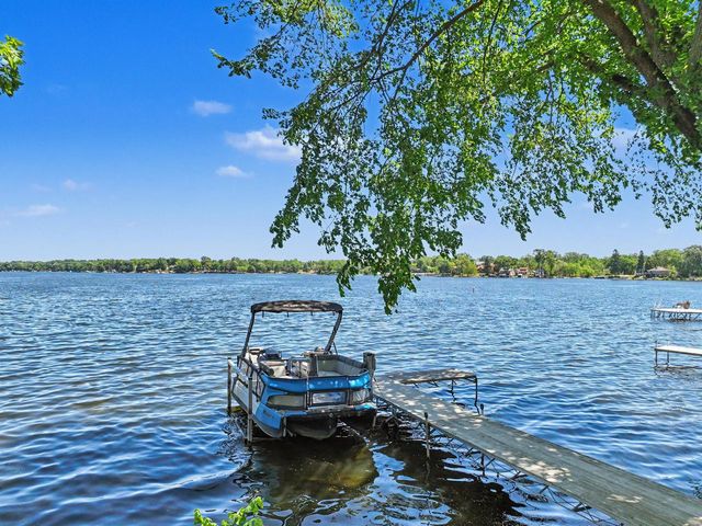 6709 Spruce LANE, Waterford, WI 53185