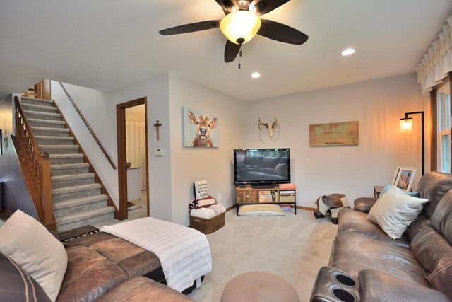 6709 Spruce LANE, Waterford, WI 53185