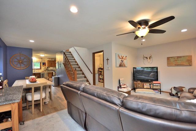 6709 Spruce LANE, Waterford, WI 53185