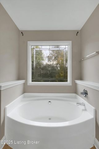 16915 Bowline View Trail, Louisville, KY 40245