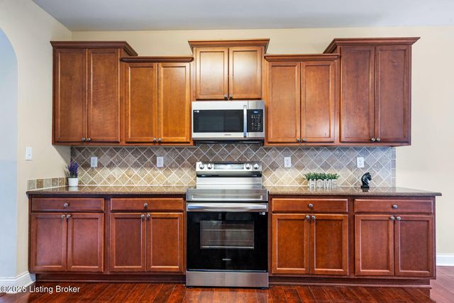 16915 Bowline View Trail, Louisville, KY 40245