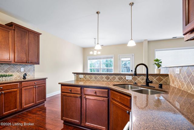 16915 Bowline View Trail, Louisville, KY 40245