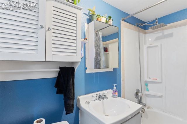 154 El Paso Boulevard, Manitou Springs, CO 80829