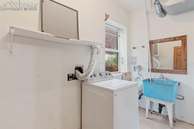 154 El Paso Boulevard, Manitou Springs, CO 80829